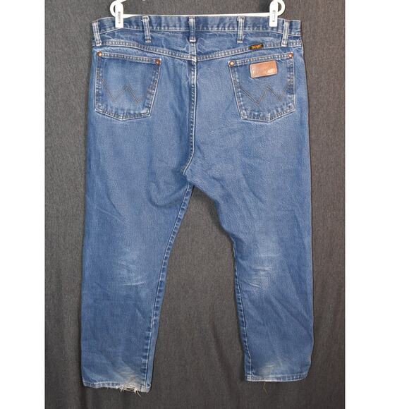 Wrangler Cowboy Men's 40x30 Distressed Western Denim Jeans - Picture 3 of 8
